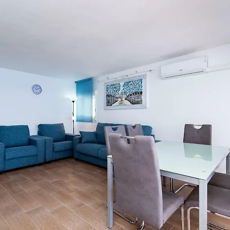 Palmeras 10a * Benidorm